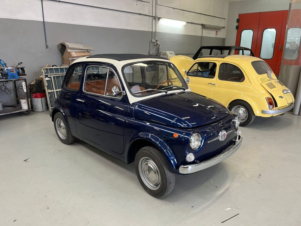 Fiat 500 storica elettrificata nell’officina Officine Gentile di Torino